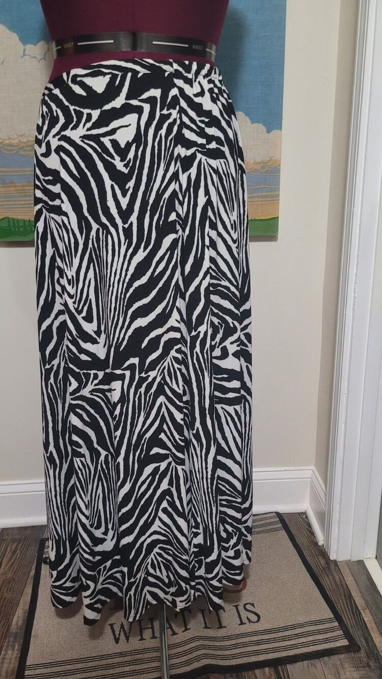 Zebra Maxi Skirt Women's Size 18 20 Y2K Whimsigoth 90s Boho Festival Flowy Bold